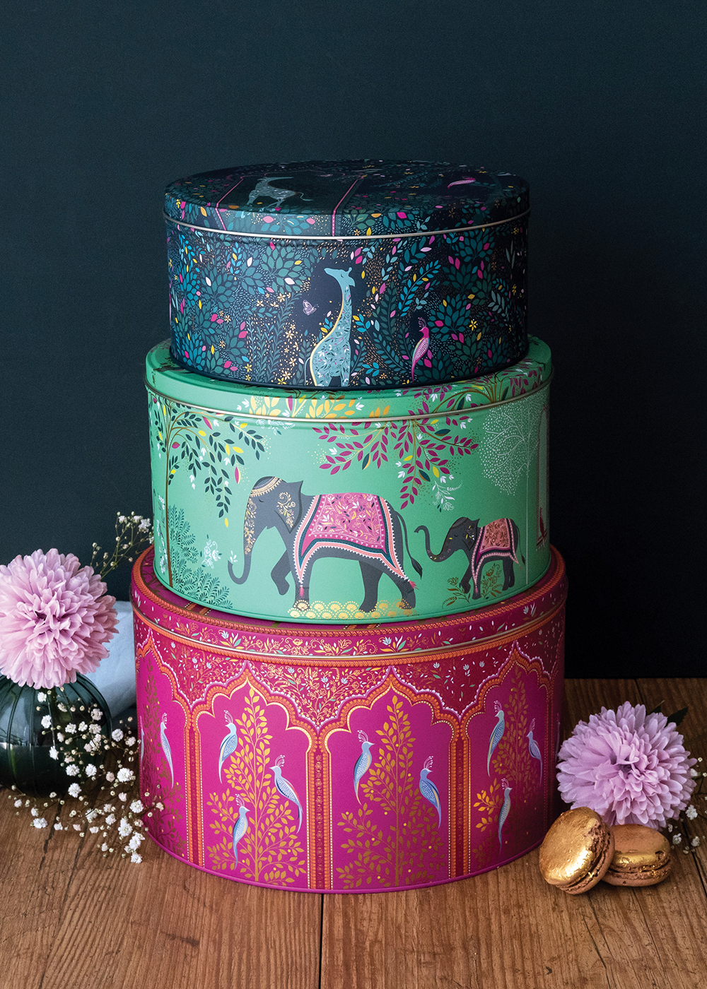 Sara Miller India Large Round Set Of 3 Cake Tins