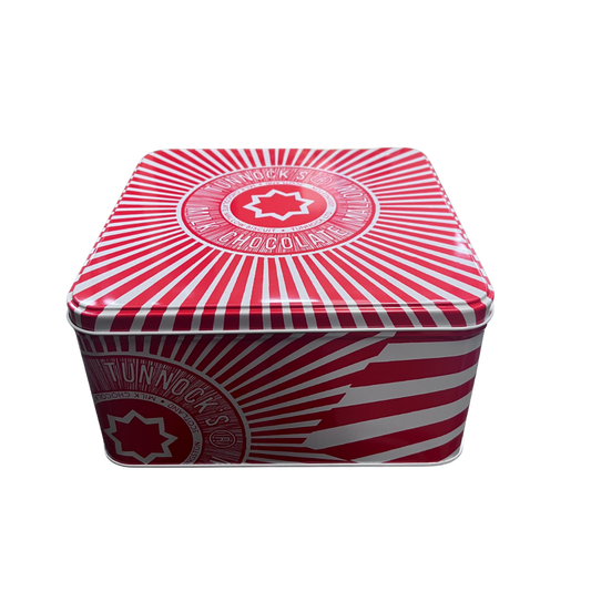 Tunnock's Milk Chocolate Mallow Medium Square Cake Tin