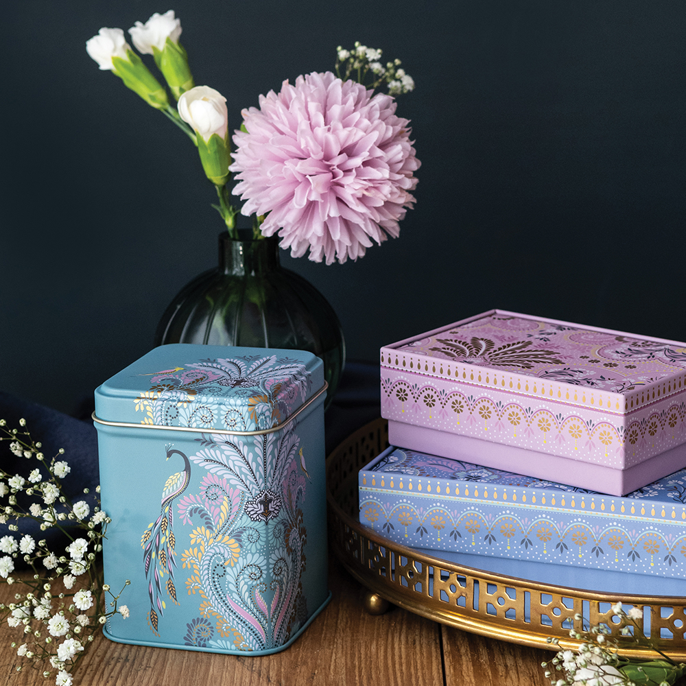 Sara Miller Peacock Filigree 100g Small Square Tin