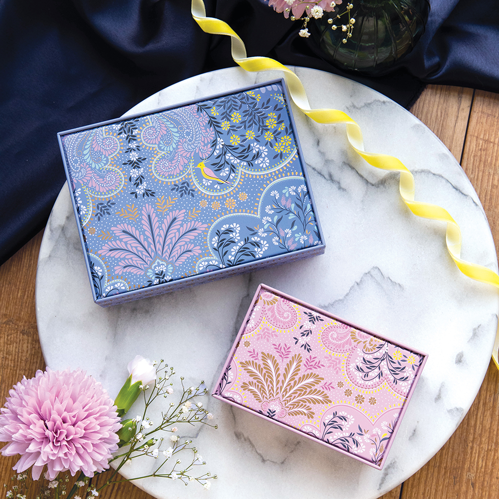 Sara Miller Peacock Filigree 100g Small Square Tin